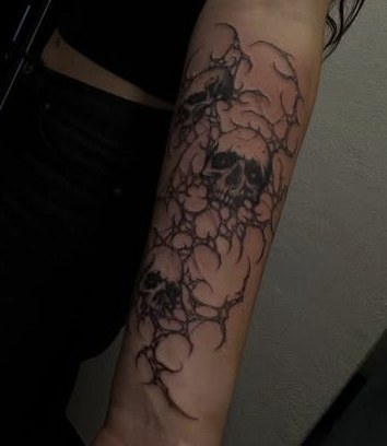 Blackwork-Tattoo von Simon